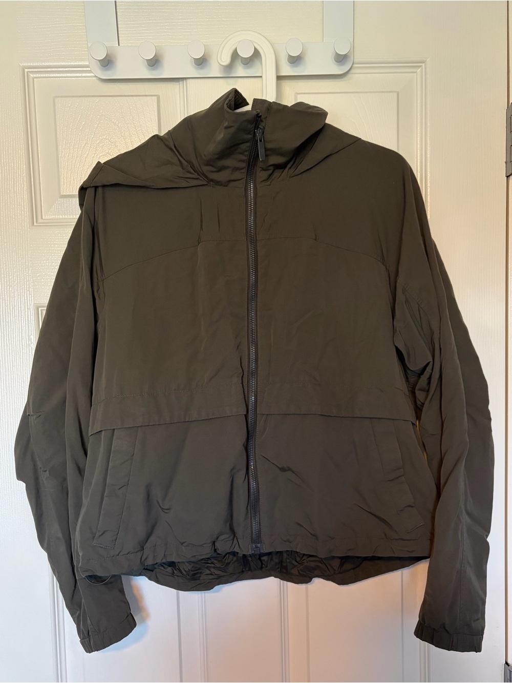 Lululemon always effortless jacket - size 8